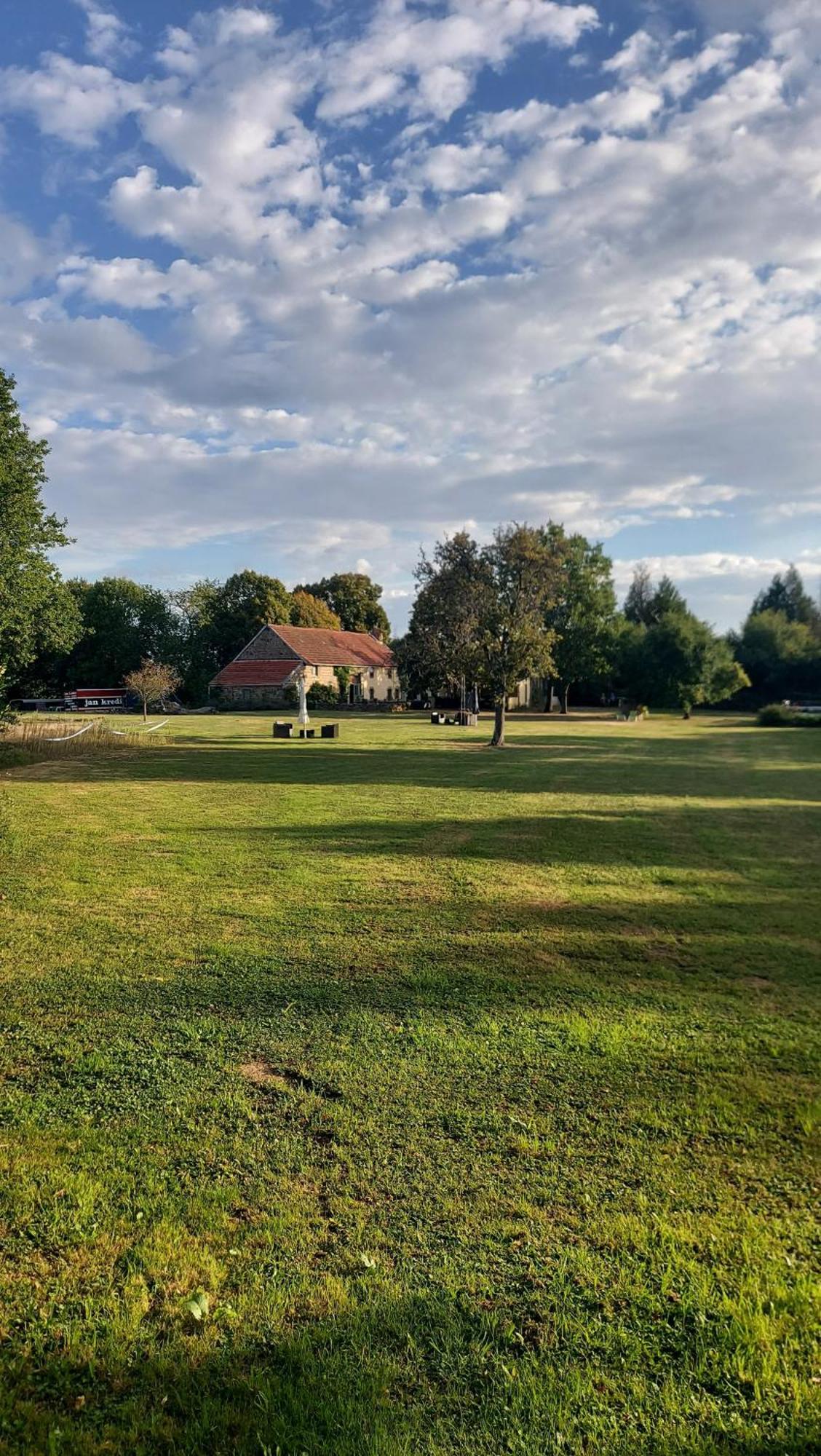 Le Relais Des Elephants Colores Virlet Dış mekan fotoğraf